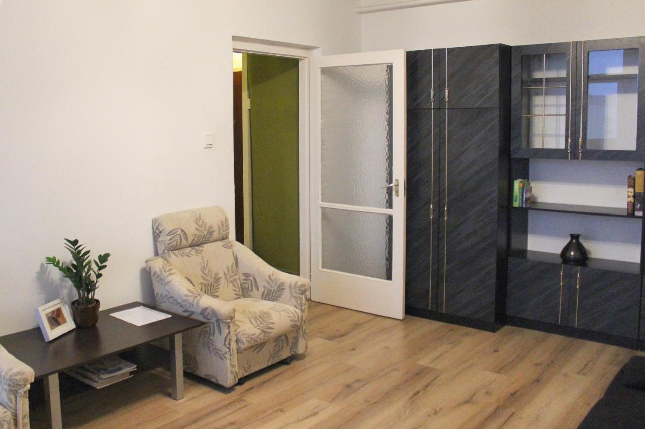Sunset-View Apartment Debrecen Ngoại thất bức ảnh
